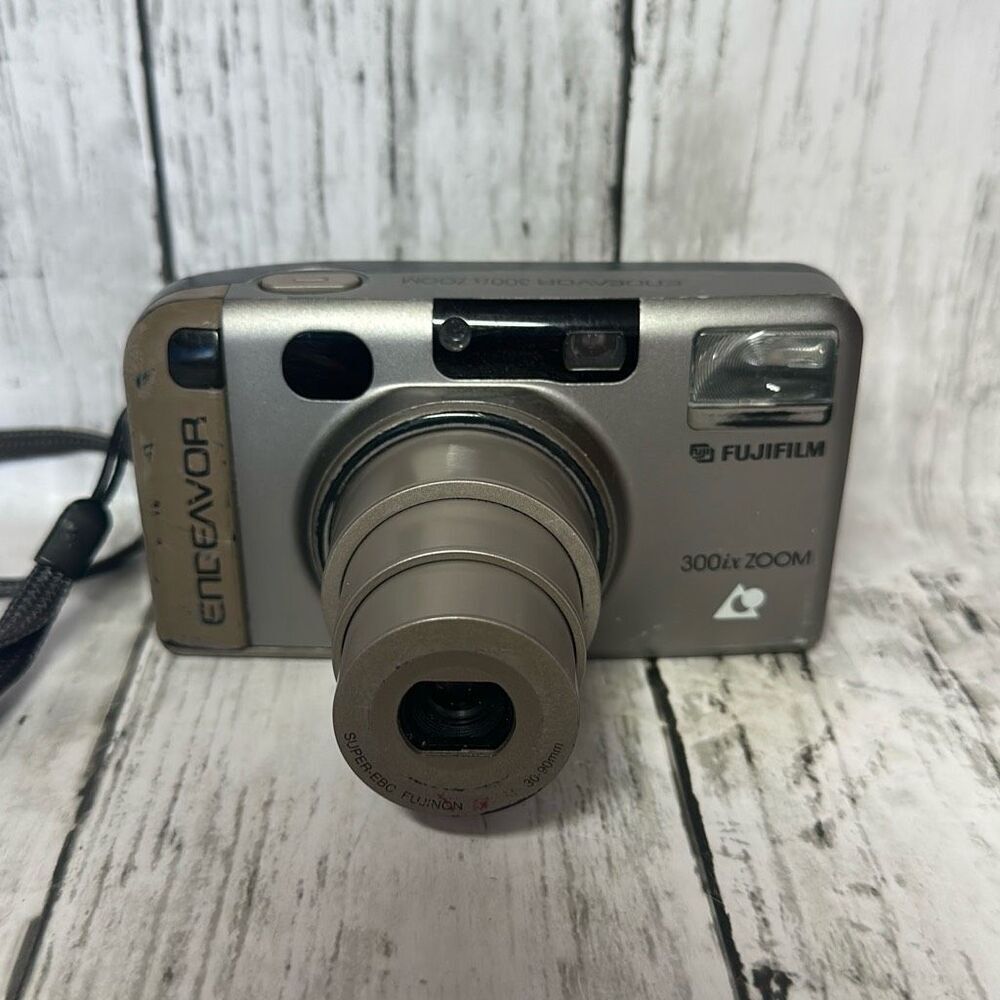 FujiFilm Endeavor 300ix Zoom APS Point and Shoot Film Camera